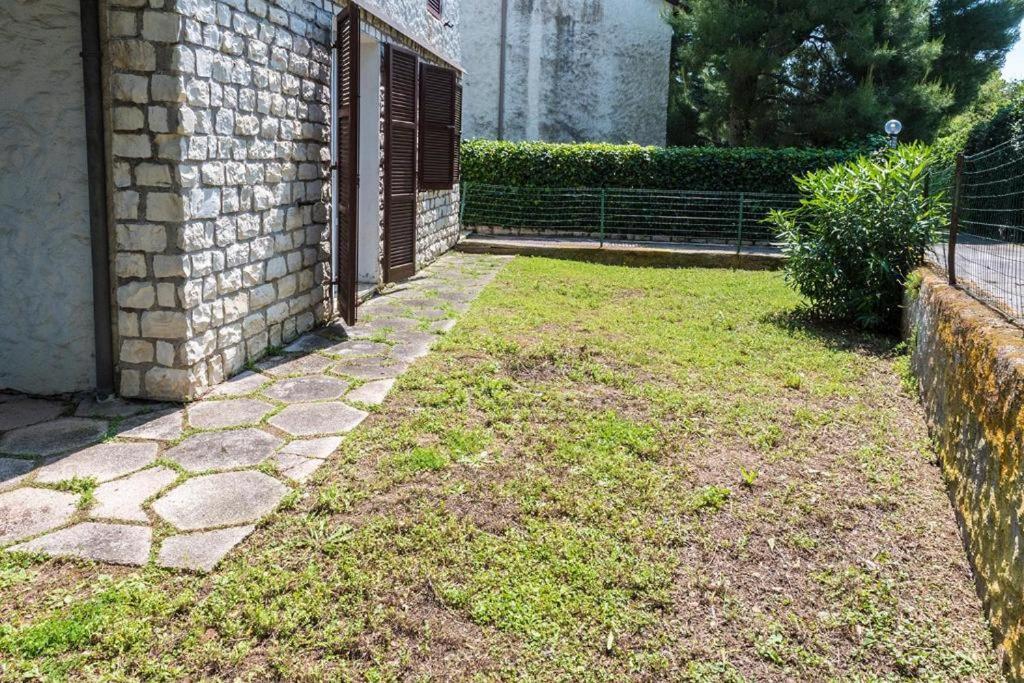 Apartment Trilocale Al Mareverde Con Giardino - M083 Marcelli